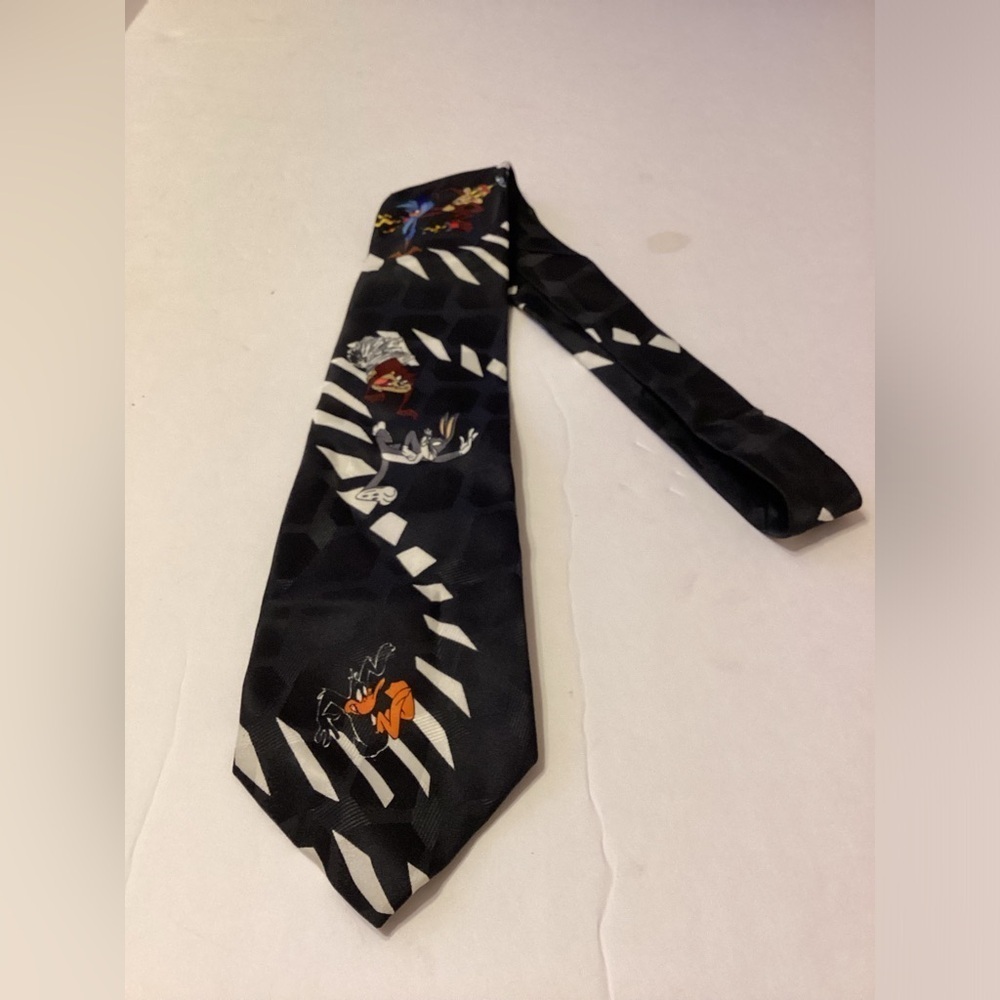 Loony Tunes Mania Men’s Novelty necktie